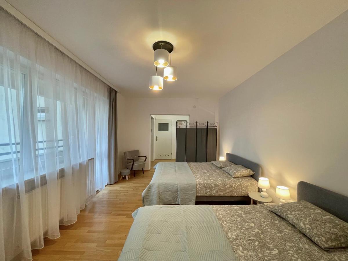 Apartament Przy Atrium Okolice Stacji Metra Rondo Onz ワルシャワ エクステリア 写真